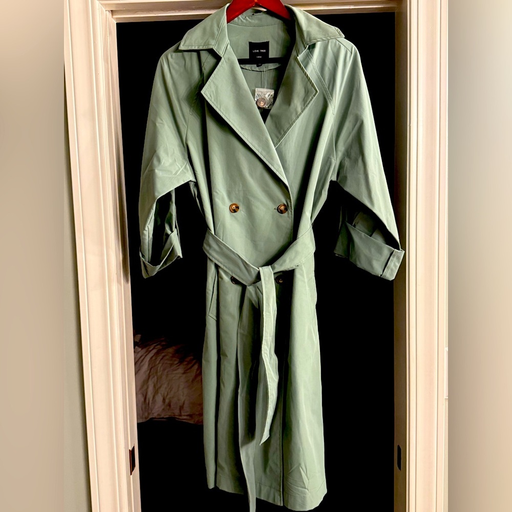 New never worn Stylish Green Trench Coat
